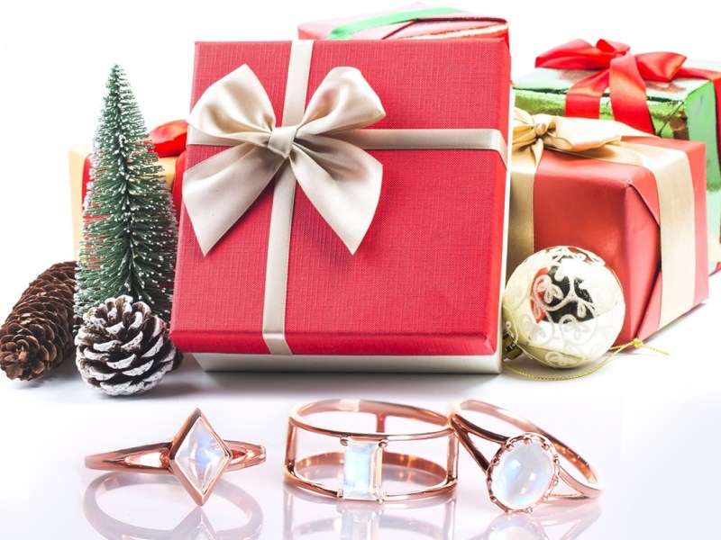 Top 6 Romantic Birthday Gift Ideas For Girlfriend…